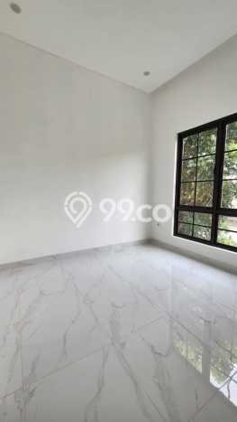 Rumah Elit Modern Tanpa Renovasi di Graha Raya Tangerang Selatan Rumah Elit Modern Tanpa Renovasi di Graha Raya Tangerang Selatan