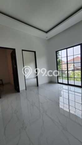 Rumah Elit Modern Tanpa Renovasi di Graha Raya Tangerang Selatan Rumah Elit Modern Tanpa Renovasi di Graha Raya Tangerang Selatan