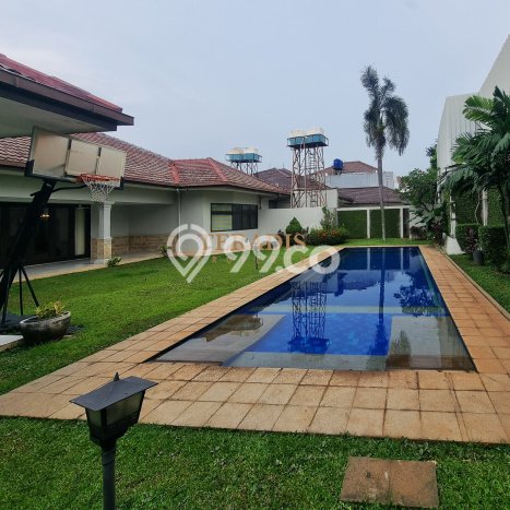 Dijual Rumah Luas Elegan Dengan View Eksklusif di Cipete, Jakarta Selatan Dijual Rumah Luas Elegan Dengan View Eksklusif di Cipete, Jakarta Selatan