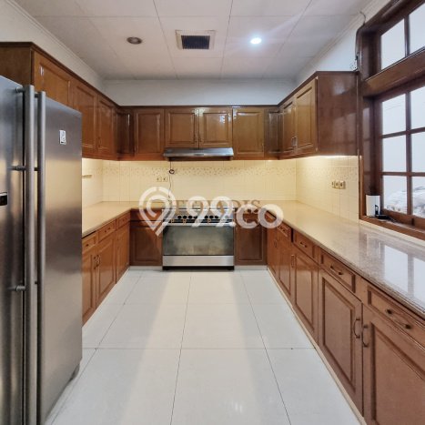 Rumah Kontrakan Jakarta Selatan LT 630m2 LB 355m2 Kawasan Kemang Rumah Kontrakan Jakarta Selatan LT 630m2 LB 355m2 Kawasan Kemang