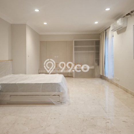 Lokasi terbaik! Rumah siap pakai disewakan di Kebayoran Baru LB 300m2 Lokasi terbaik! Rumah siap pakai disewakan di Kebayoran Baru LB 300m2