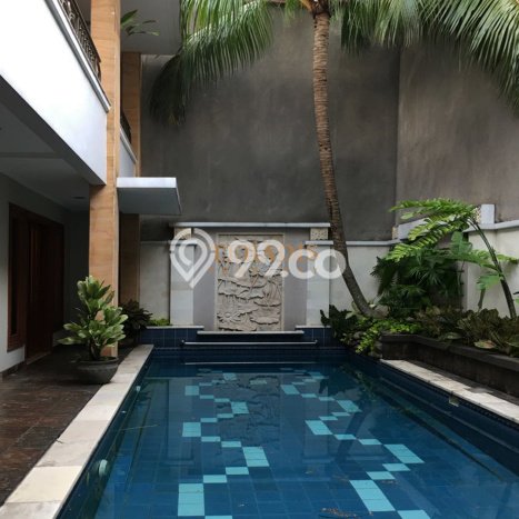 Ready to Use! Luxury House LT 310m2 Desain Modern di Pondok Indah Ready to Use! Luxury House LT 310m2 Desain Modern di Pondok Indah