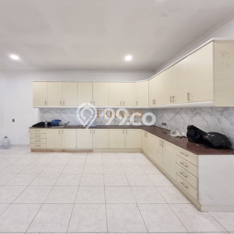 Rumah sewa siap pakai 4 Kamar Tidur di Kemang, Jakarta Selatan Rumah sewa siap pakai 4 Kamar Tidur di Kemang, Jakarta Selatan