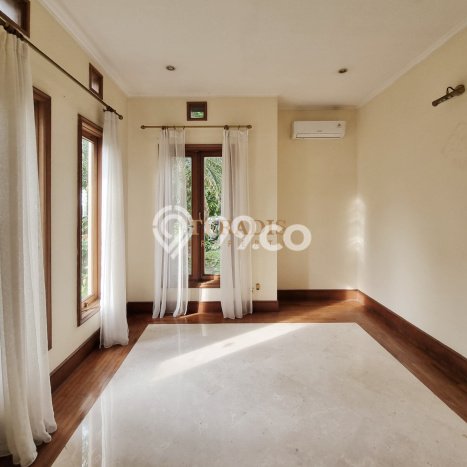 Disewakan! Rumah 3 Kamar Tidur &
3 Kamar Mandi di Cipete, Jakarta Selatan Disewakan! Rumah 3 Kamar Tidur &
3 Kamar Mandi di Cipete, Jakarta Selatan