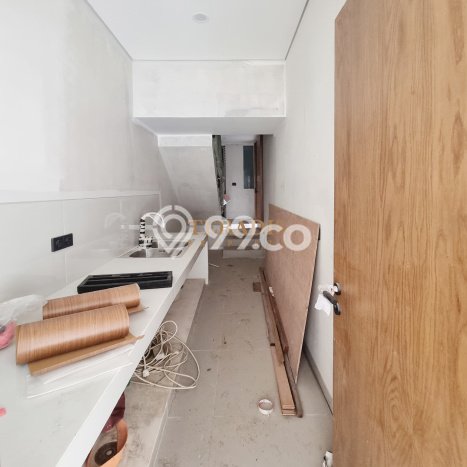 Dijual Rumah Premium dengan Fasilitas Sekitar Komplit di Cilandak, Jakarta Selatan Dijual Rumah Premium dengan Fasilitas Sekitar Komplit di Cilandak, Jakarta Selatan