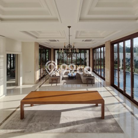 Rumah Elit LB 882m2 Siap Huni Desain Elegan di Kemang, Jakarta Selatan Rumah Elit LB 882m2 Siap Huni Desain Elegan di Kemang, Jakarta Selatan