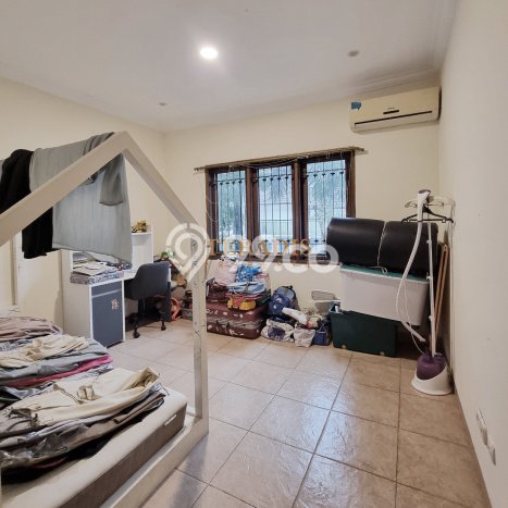 Sewa Rumah Harga Terjangkau di Pondok Indah Jakarta Selatan dengan 3 Kamar Tidur Sewa Rumah Harga Terjangkau di Pondok Indah Jakarta Selatan dengan 3 Kamar Tidur