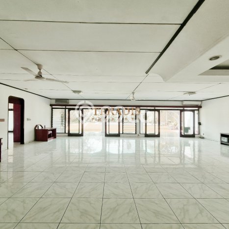 Rumah Kontrakan Jakarta Selatan LT 1000m2 LB 500m2 Kawasan Kemang Rumah Kontrakan Jakarta Selatan LT 1000m2 LB 500m2 Kawasan Kemang