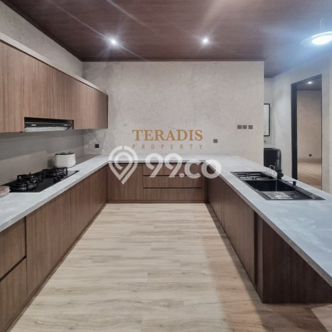 Rumah Luxury Modern Tanpa Renovasi di Pondok Indah Jakarta Selatan Rumah Luxury Modern Tanpa Renovasi di Pondok Indah Jakarta Selatan