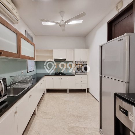 Rumah Cantik Siap Pakai Di Kebayoran Baru Luas 250m2 Lokasi Strategis Rumah Cantik Siap Pakai Di Kebayoran Baru Luas 250m2 Lokasi Strategis