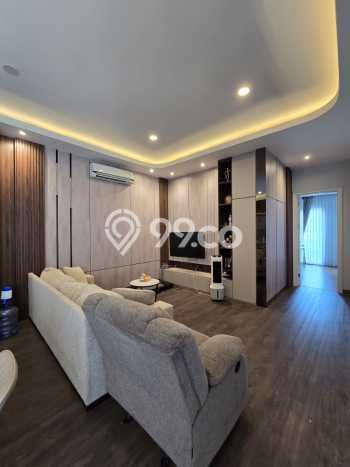 Jual Rumah Mewah Megah Dengan View Eksklusif di Alam Sutera, Tangerang Jual Rumah Mewah Megah Dengan View Eksklusif di Alam Sutera, Tangerang