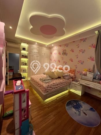 Rumah Elit LB 220m2 Siap Pakai Desain Elegan di Gading Serpong, Tangerang Rumah Elit LB 220m2 Siap Pakai Desain Elegan di Gading Serpong, Tangerang