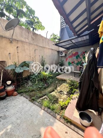 Dijual Rumah Premium dengan Fasilitas Sekitar Lengkap di Cimanggis, Depok Dijual Rumah Premium dengan Fasilitas Sekitar Lengkap di Cimanggis, Depok