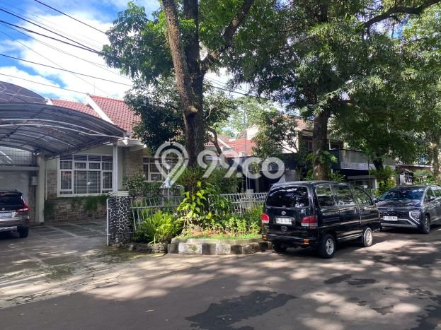 Ready to Use! Luxury House LT 629m2 Desain Elegan di Riau Ready to Use! Luxury House LT 629m2 Desain Elegan di Riau