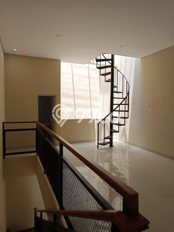 Area Ramai! Ruko Dijual di Katapang untuk Bisnis Luas Bangunan 140m2 Area Ramai! Ruko Dijual di Katapang untuk Bisnis Luas Bangunan 140m2