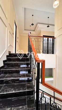 Hunian Mewah LB 250m2 Siap Huni Desain Elegan di BSD Griya Loka, Tangerang Hunian Mewah LB 250m2 Siap Huni Desain Elegan di BSD Griya Loka, Tangerang
