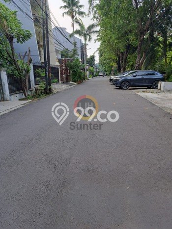 Rumah Elit Modern Tanpa Renovasi di Sunter Jakarta Utara Rumah Elit Modern Tanpa Renovasi di Sunter Jakarta Utara