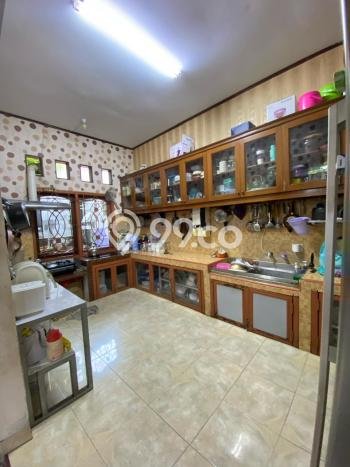 Siap Huni Rumah Mewah 5 Kamar di Kemayoran Dekat ke Mana Pun Siap Huni Rumah Mewah 5 Kamar di Kemayoran Dekat ke Mana Pun