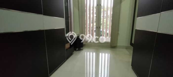 Rumah Elit Modern Siap Huni di Alam Sutera Tangerang Rumah Elit Modern Siap Huni di Alam Sutera Tangerang