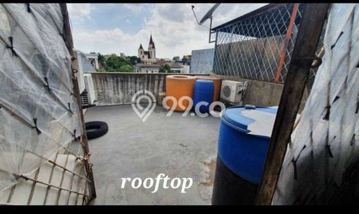 Ruko Dijual di Jakarta Barat LT 60m2 & LB 180m2 Lokasi Terbaik! Ruko Dijual di Jakarta Barat LT 60m2 & LB 180m2 Lokasi Terbaik!