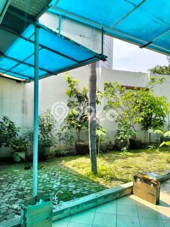 Hunian Mewah LB 480m2 Siap Huni Desain Elegan di Gading Serpong, Tangerang Hunian Mewah LB 480m2 Siap Huni Desain Elegan di Gading Serpong, Tangerang