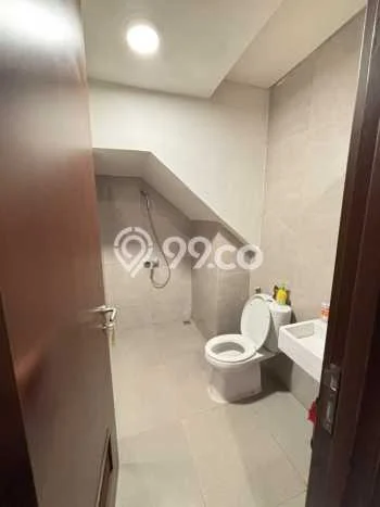 Rumah sewa siap pakai 3 Kamar Tidur di Bintaro, Jakarta Selatan Rumah sewa siap pakai 3 Kamar Tidur di Bintaro, Jakarta Selatan