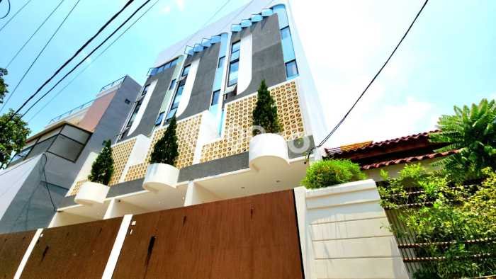 Cocok Untuk Investasi! Dijual Kost di Grogol 21 Kamar Cocok Untuk Investasi! Dijual Kost di Grogol 21 Kamar