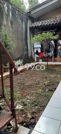 BEST OFFER! Rumah Untuk Investasi area BSD Griya Loka, Luas 180m2m² LB 74m2m² BEST OFFER! Rumah Untuk Investasi area BSD Griya Loka, Luas 180m2m² LB 74m2m²