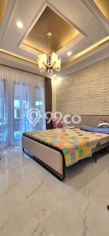 Ready to Use! Luxury House LT 200m2 Desain Elegan di BSD Foresta Ready to Use! Luxury House LT 200m2 Desain Elegan di BSD Foresta