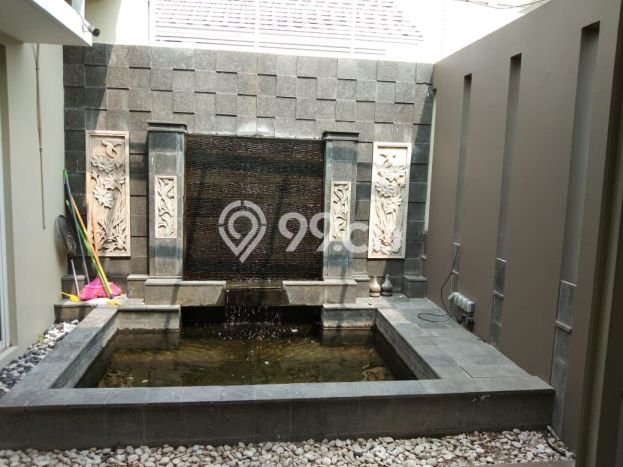 Rumah Elit Modern Tanpa Renovasi di Kota Baru Parahyangan Bandung Rumah Elit Modern Tanpa Renovasi di Kota Baru Parahyangan Bandung