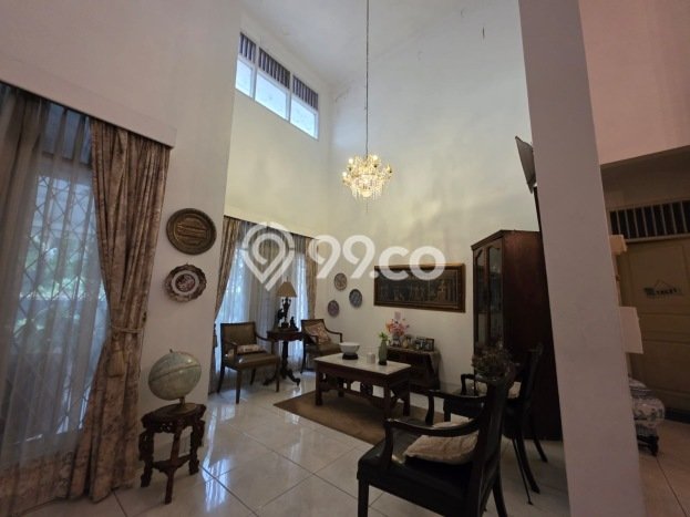 Hunian Mewah LB 340m2 Siap Pakai Desain Elegan di Jatiwaringin, Bekasi Hunian Mewah LB 340m2 Siap Pakai Desain Elegan di Jatiwaringin, Bekasi