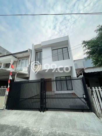 BEST DEAL! Rumah Siap Huni di Kelapa Gading, LT 102m² LB 100m² BEST DEAL! Rumah Siap Huni di Kelapa Gading, LT 102m² LB 100m²
