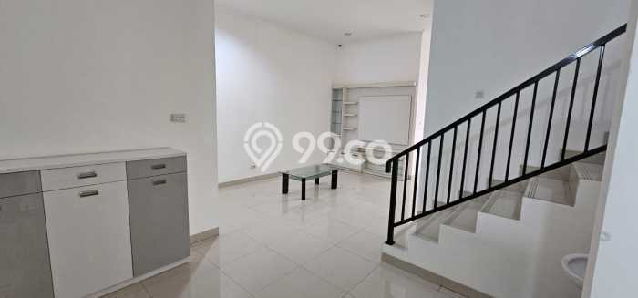 Dijual Rumah Luas Elegan Dengan View Cantik di Sunter, Jakarta Utara Dijual Rumah Luas Elegan Dengan View Cantik di Sunter, Jakarta Utara