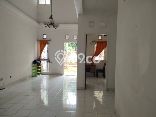 Jual Rumah Modern 5 KT di Jelupang, Tangerang Jual Rumah Modern 5 KT di Jelupang, Tangerang