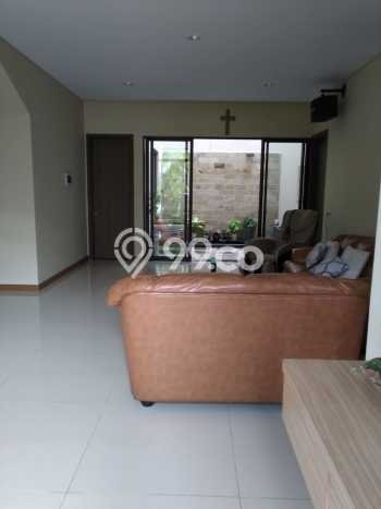 For Sale! Premium House LT 180m2 Desain Modern di BSD Green Wich For Sale! Premium House LT 180m2 Desain Modern di BSD Green Wich