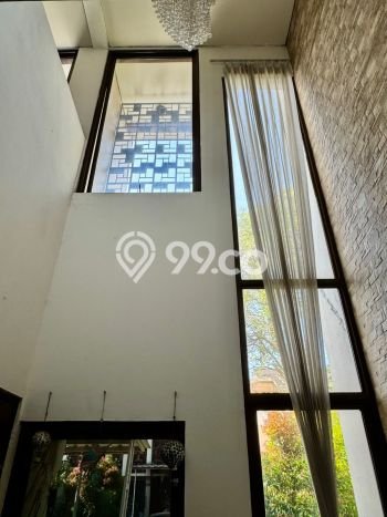 Rumah Elit Modern Siap Huni di BSD Green Wich Tangerang Rumah Elit Modern Siap Huni di BSD Green Wich Tangerang