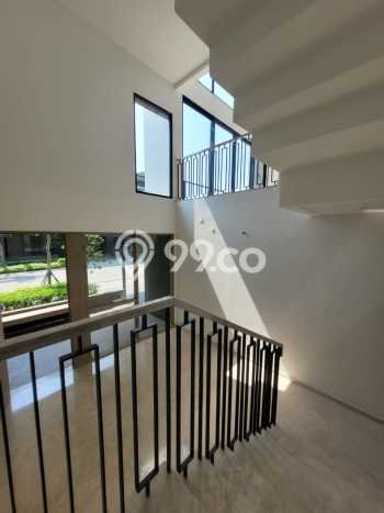 Dijual Rumah Mewah Megah Dengan View Cantik di BSD, Tangerang Dijual Rumah Mewah Megah Dengan View Cantik di BSD, Tangerang