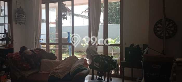 Rumah Elit Modern Tanpa Renovasi di Cipete Jakarta Selatan Rumah Elit Modern Tanpa Renovasi di Cipete Jakarta Selatan