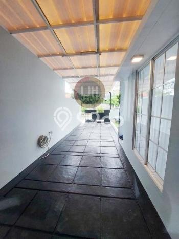 Rumah Luas Asri 3 KT Siap Huni di BSD City Tangerang Rumah Luas Asri 3 KT Siap Huni di BSD City Tangerang