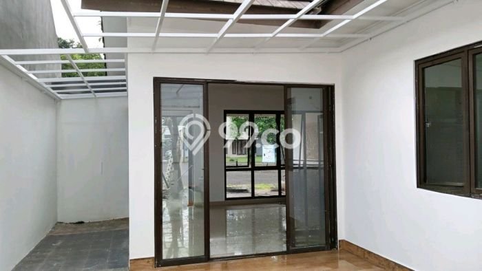 Jual Rumah Mewah Megah Dengan View Cantik di BSD City, Tangerang Jual Rumah Mewah Megah Dengan View Cantik di BSD City, Tangerang