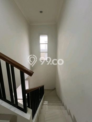 Rumah Disewakan Tangerang LT 162m2 LB 150m2 Kawasan Gading Serpong Rumah Disewakan Tangerang LT 162m2 LB 150m2 Kawasan Gading Serpong