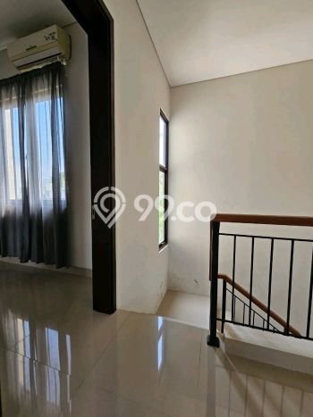 For Sale Hunian Rumah Terawat 2 KT di BSD City, Tangerang For Sale Hunian Rumah Terawat 2 KT di BSD City, Tangerang