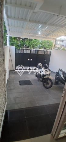 Rumah Modern 3 KT di Duri Kepa Jakarta Barat Semi Furnished Rumah Modern 3 KT di Duri Kepa Jakarta Barat Semi Furnished