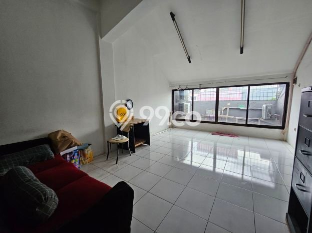 Ruko Dijual di Prime Area Jakarta Barat Luas 100m2 Ruko Dijual di Prime Area Jakarta Barat Luas 100m2