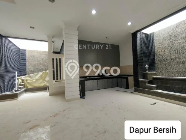 Rumah Kondisi Baik Disewakan di Pantai Indah Kapuk, Jakarta Utara LT 466m2, LB 622m2 Rumah Kondisi Baik Disewakan di Pantai Indah Kapuk, Jakarta Utara LT 466m2, LB 622m2