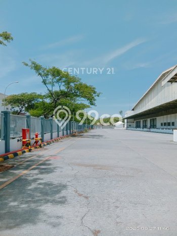Unit Gudang Disewa Lokasi Lippo Cikarang, Cikarang Spesifikasi Luas Bangunan 10000m2 Unit Gudang Disewa Lokasi Lippo Cikarang, Cikarang Spesifikasi Luas Bangunan 10000m2