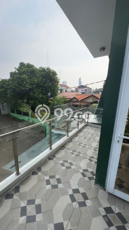 Dijual Rumah Premium dengan Fasilitas Sekitar Komplit di Kebon Jeruk, Jakarta Barat Dijual Rumah Premium dengan Fasilitas Sekitar Komplit di Kebon Jeruk, Jakarta Barat