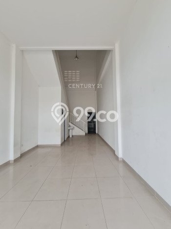 Unit Komersial Disewakan di Jakarta Barat Area Strategis Harga Kompetitif Unit Komersial Disewakan di Jakarta Barat Area Strategis Harga Kompetitif