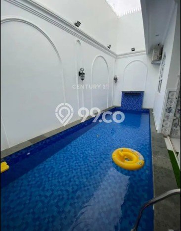 Siap Huni Hunian Elit 5 Kamar di Kebon Jeruk Dekat ke Mana Saja Siap Huni Hunian Elit 5 Kamar di Kebon Jeruk Dekat ke Mana Saja