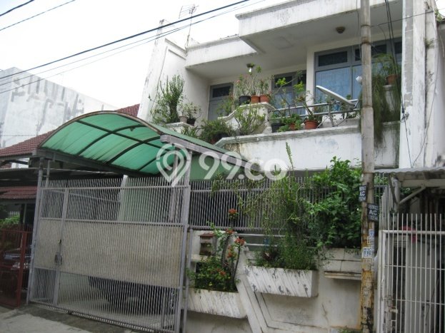 Rumah Modern 3 KT di Taman Ratu Jakarta Barat Semi Furnished Rumah Modern 3 KT di Taman Ratu Jakarta Barat Semi Furnished